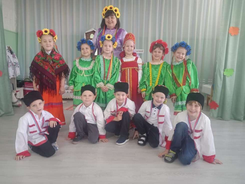 Праздник Матери-казачки в группе казачьей направленности 2021